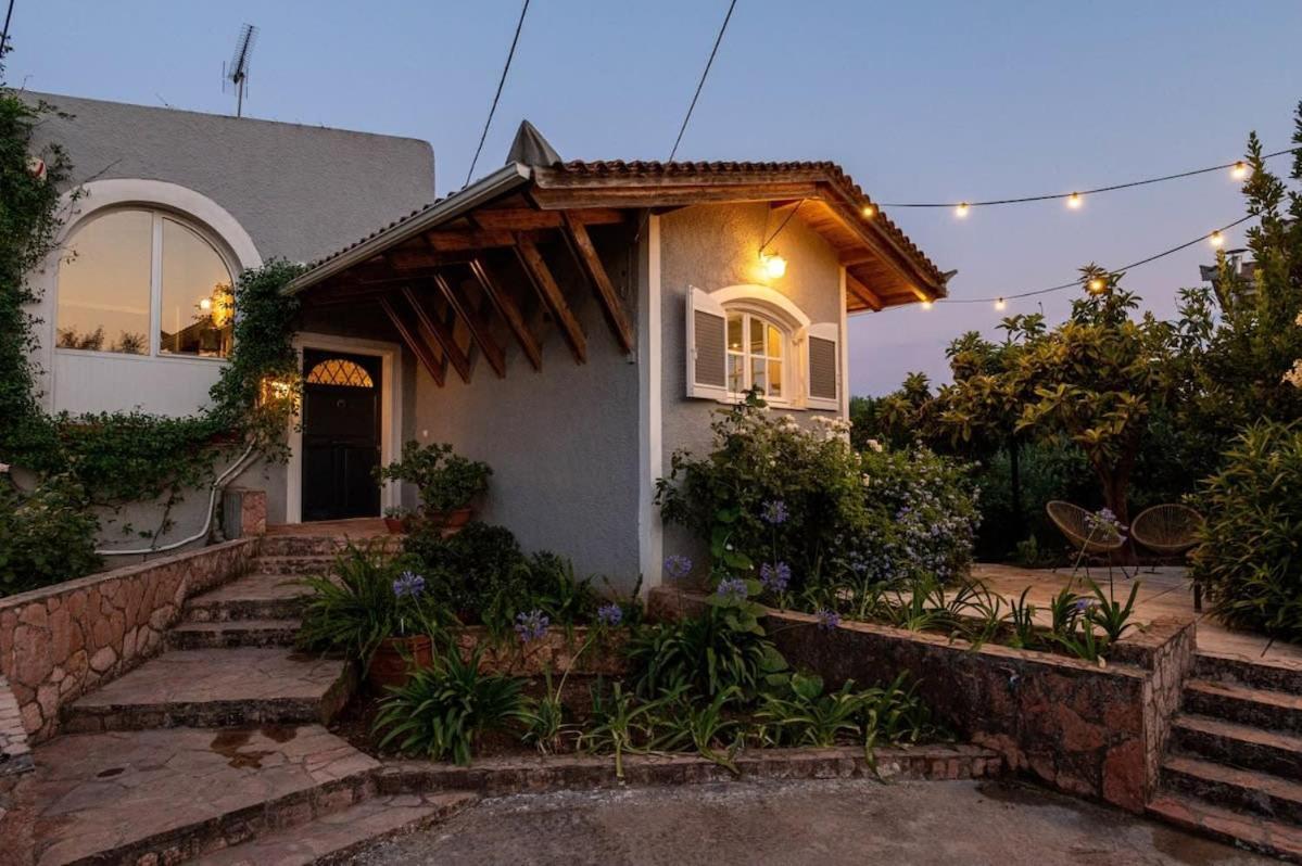 Serene Seaside Bliss - Lush & Secluded Garden Oasis Kalamata Exterior foto